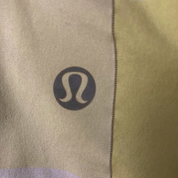 Lululemon Speed Shorts Yellow White Plaid Size 6 - Picture 6 of 11